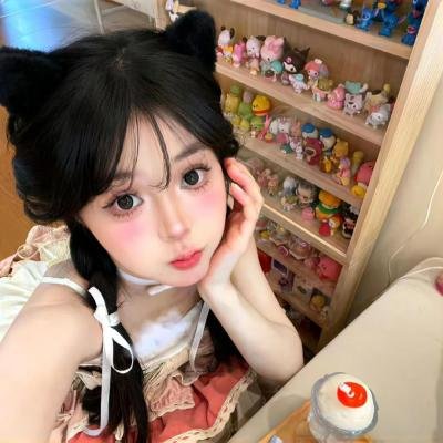 亲密梦魇 封面